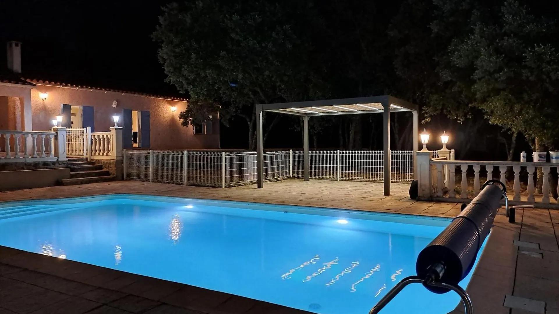Holiday home Esquirou Varois - Maison Avec Piscine Moissac-Bellevue
